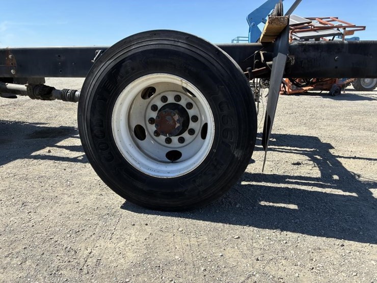 2015-ford-f650-image-5