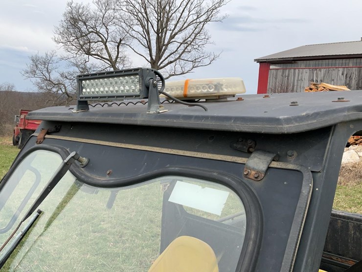 john-deere-gator-image-32