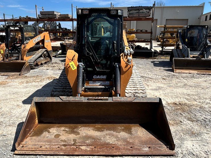 2023-case-tv450b-image-8