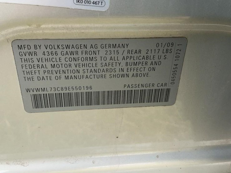 #510-•-2009-volkswagen-passat-image-24