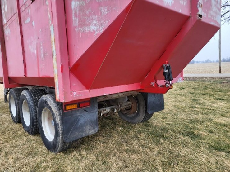 silage-wagon-image-24