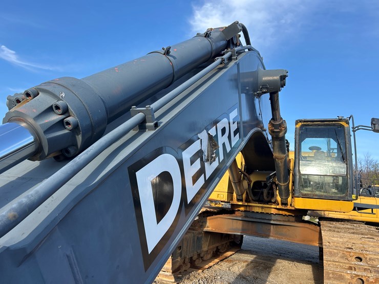 2006-deere-650d-lc-image-15