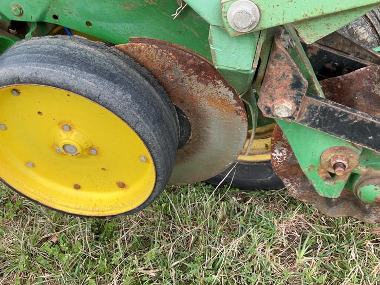 john-deere-6-image-37