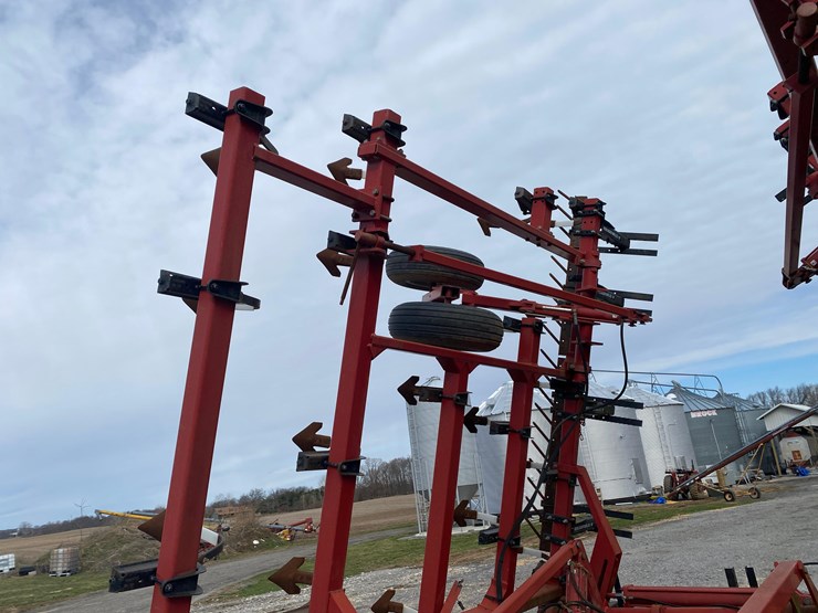 case-ih-4300-image-17