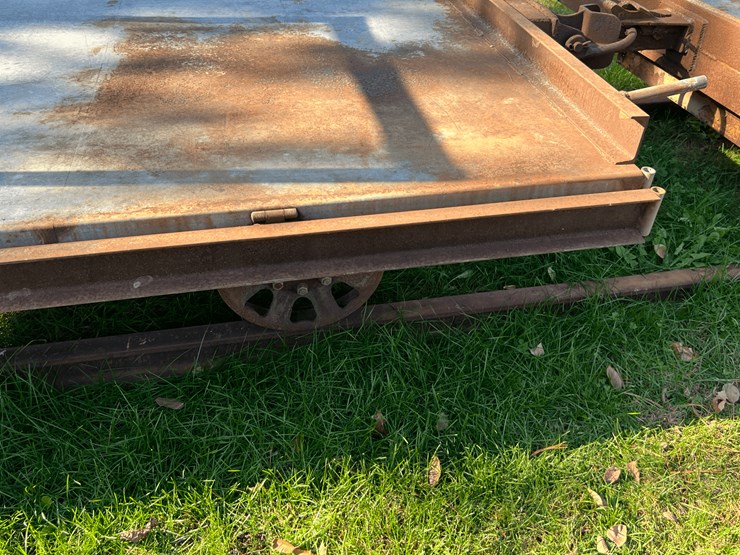 set-of-3-flat-cars-image-73