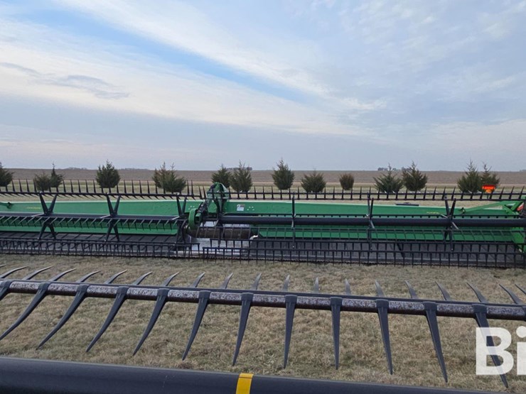 2019-john-deere-740fd-image-2