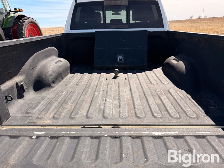 2022-dodge-2500-image-18