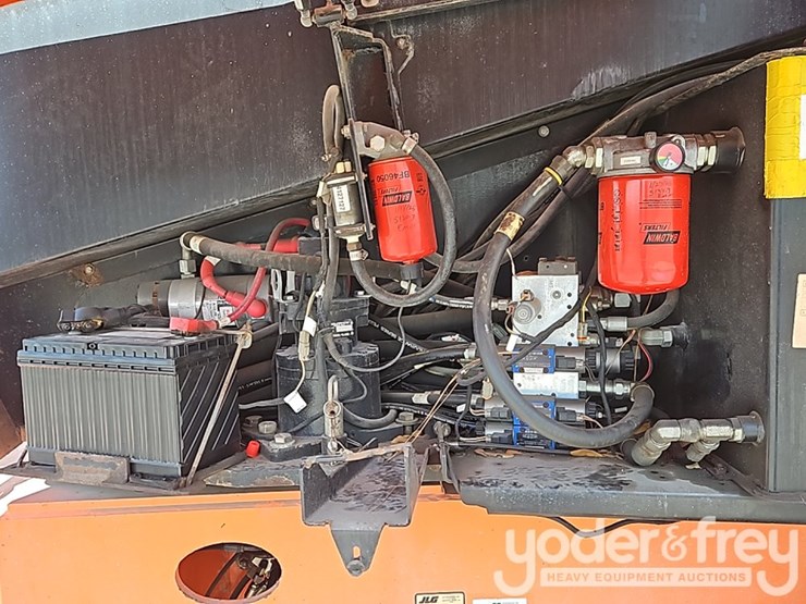 2016-jlg-600s-image-19