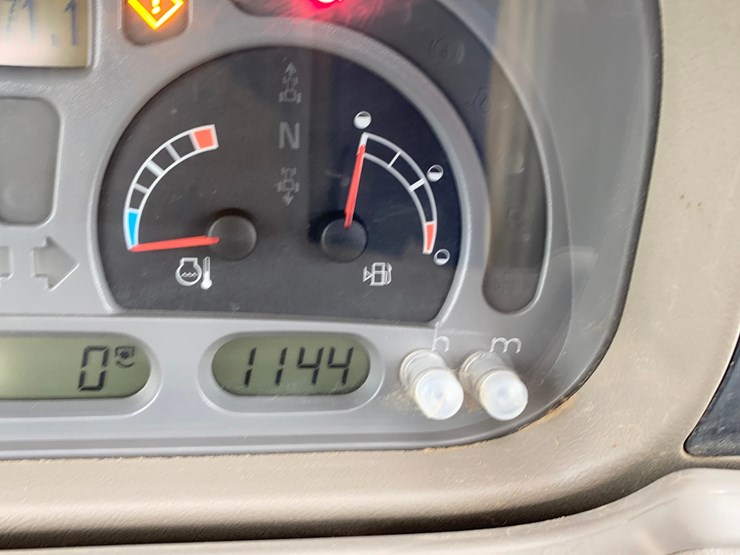 case-ih-125-image-58