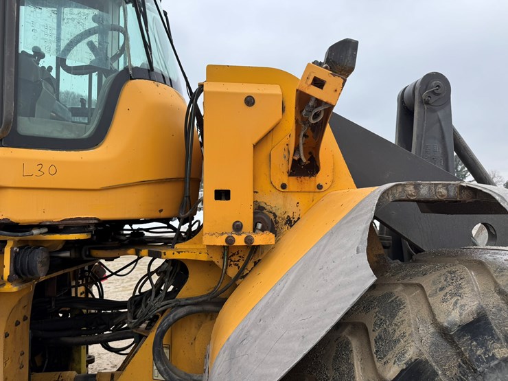 2007-volvo-l120f-image-24