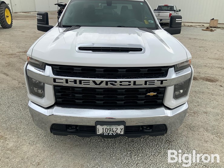 2022-chevrolet-2500-image-9