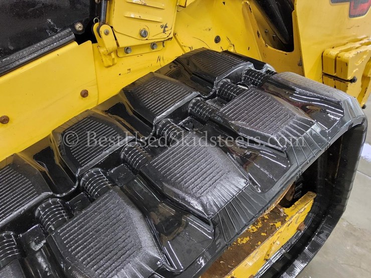 2020-caterpillar-299d3-image-15