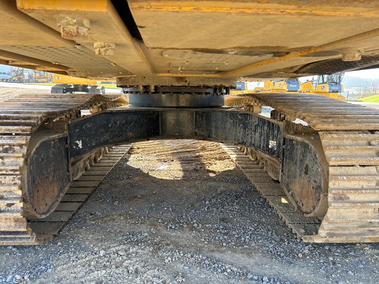 2019-deere-350g-lc-image-65