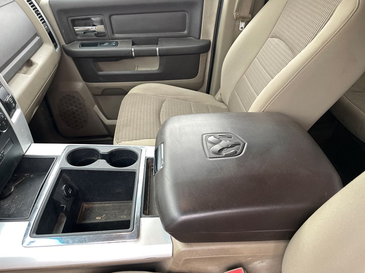 2011-dodge-ram-2500-image-40