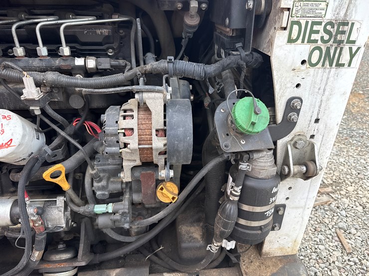 bobcat-t630-image-26