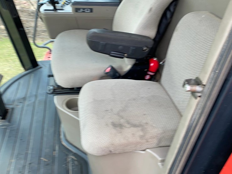 case-ih-6088-image-69