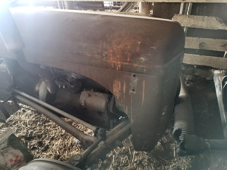 ferguson-to20-image-40