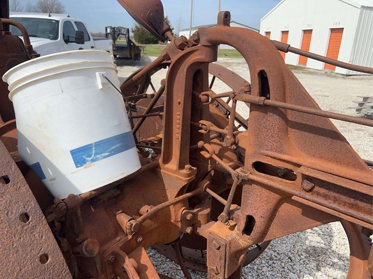 moline-universal-image-36