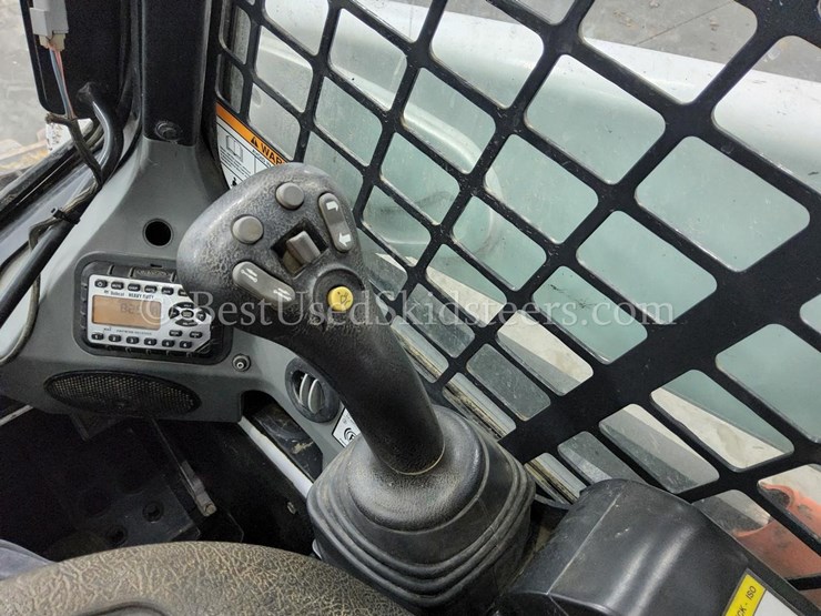 2016-bobcat-t590-image-22