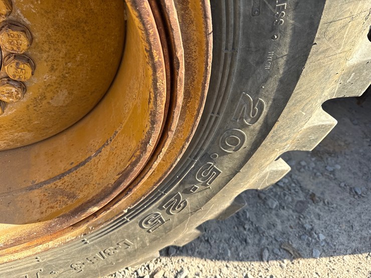 caterpillar-it28f-image-30