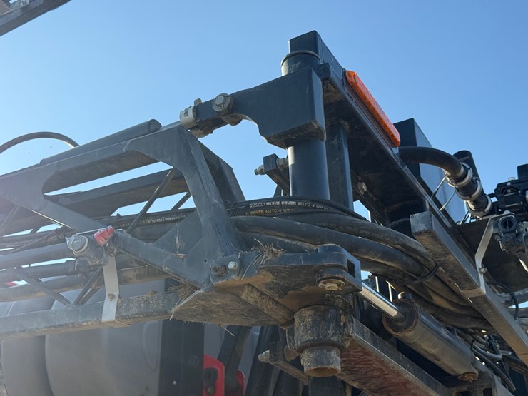 2015-apache-as720-image-68