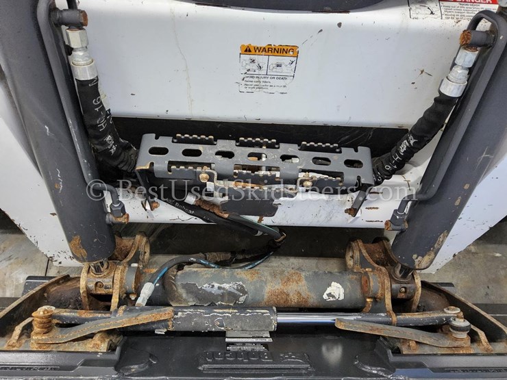 2020-bobcat-t770-image-11