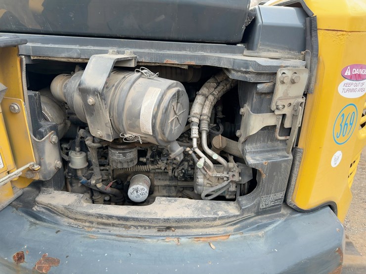 2014-komatsu-pc45mr-3-image-25