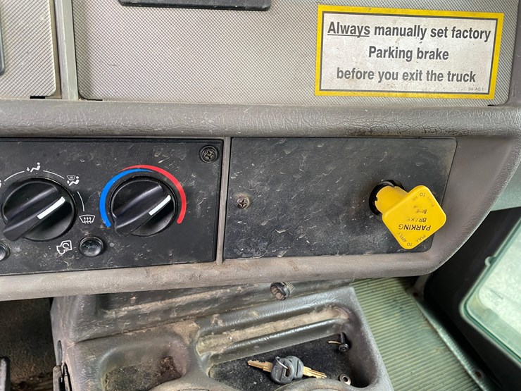 2012-kenworth-t370-image-59