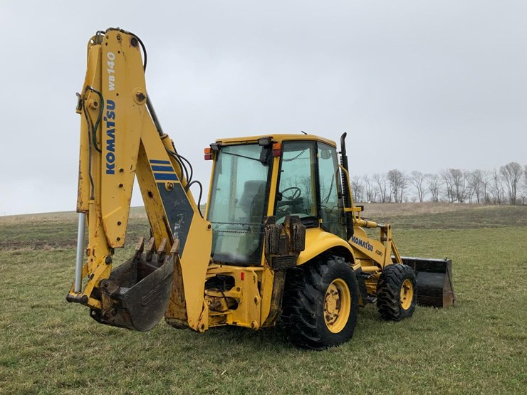 #360-•-2000-komatsu-4x4-utility-backhoe-image-19
