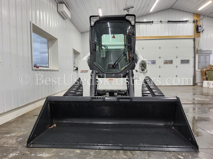 2023-bobcat-t740-image-10