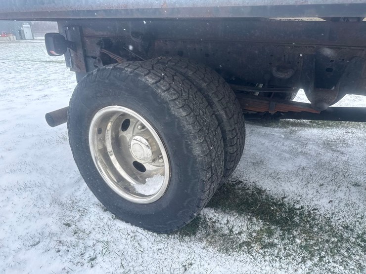 2004-ford-f350-image-14