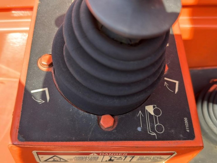 2007-lull-644-image-36