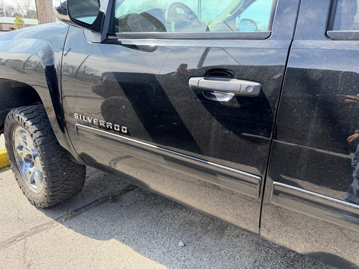 2012-chevrolet-silverado-1500-image-22