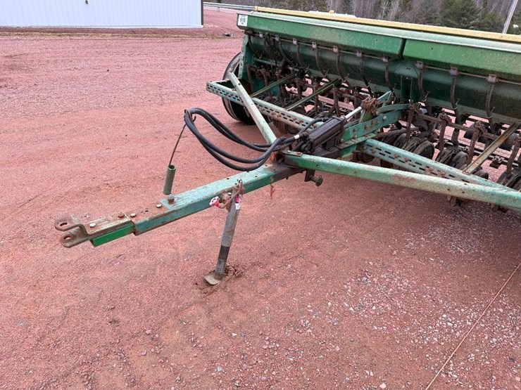 john-deere-8300-image-11