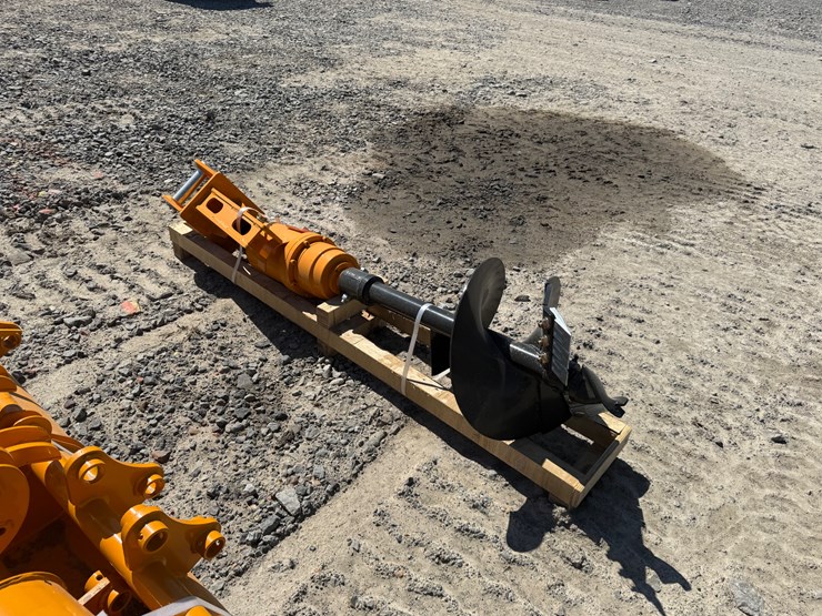 caterpillar-303-image-5