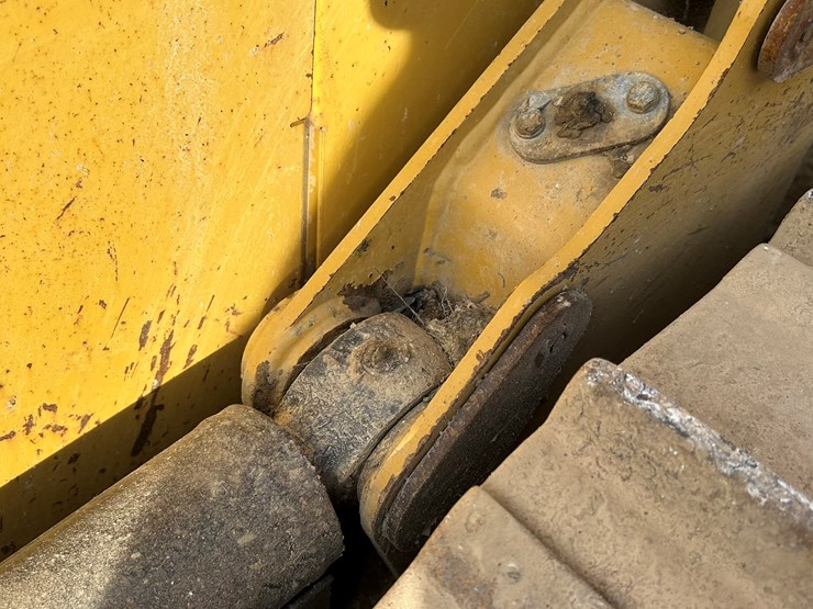 2015-caterpillar-d5k-image-13