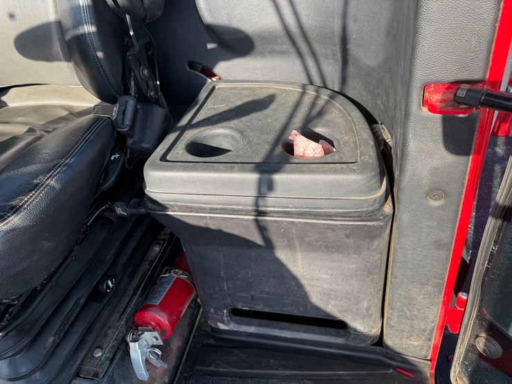 2015-apache-as720-image-100