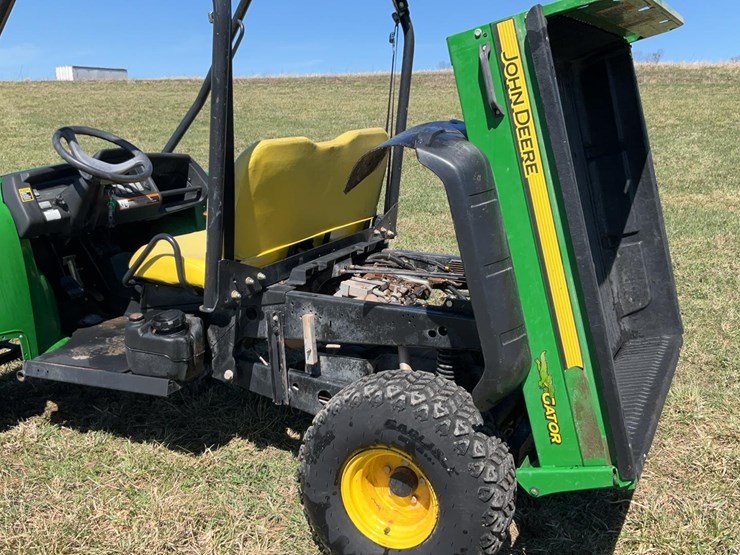 john-deere-gator-image-37