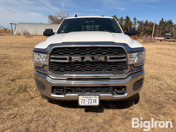 2022-dodge-2500-image-2