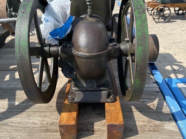 john-deere-h-image-4