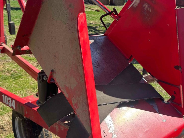 kuhns-1034-hay-accumulator---field-ready-image-14