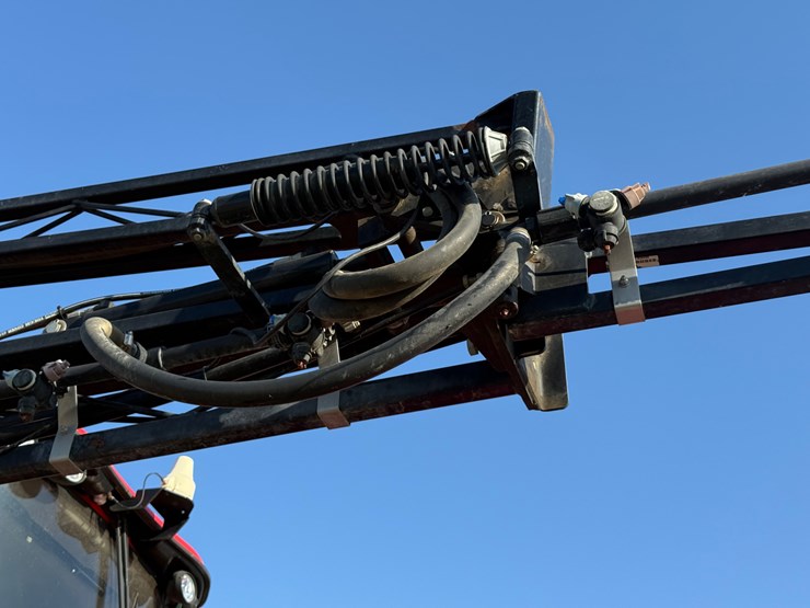 2015-apache-as720-image-56