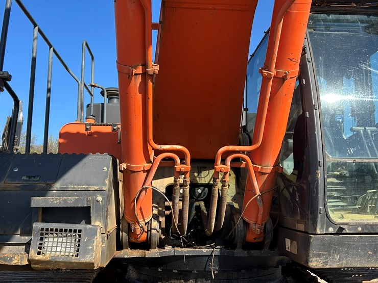 2016-hitachi-zx470-lc-6-image-25