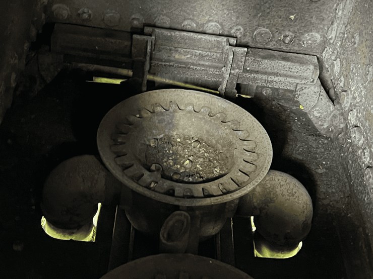 frick-steam-locomotive-with-track-image-151