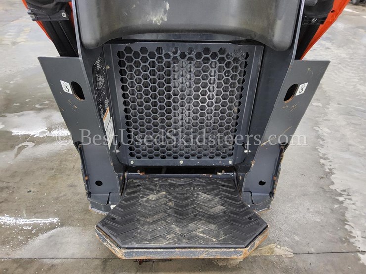 2023-kubota-scl1000-image-22