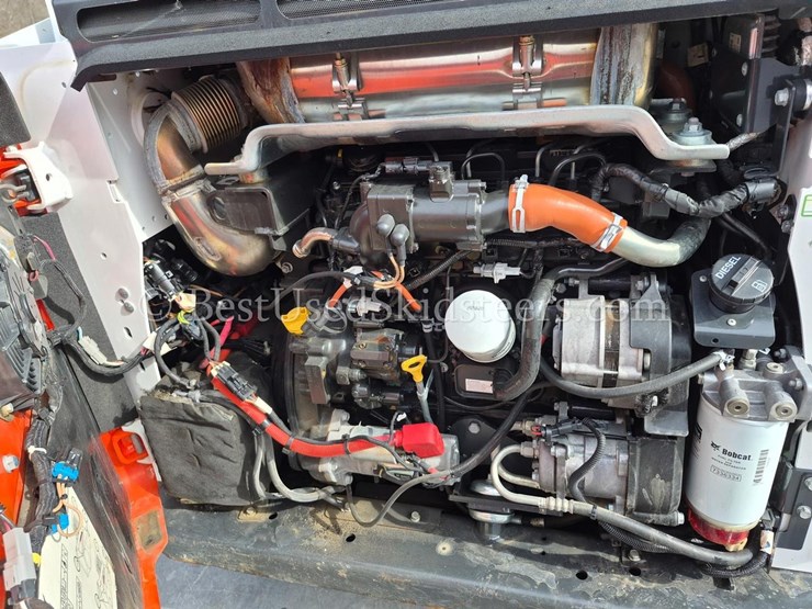 2023-bobcat-t770-image-15