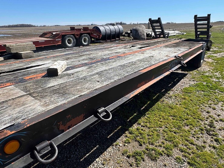 heavy-duty-drop-deck-trailer,-20’-deck-w/dovetail-and-fold-down-ramps,-single-axle,-dual-wheels,-air-image-13