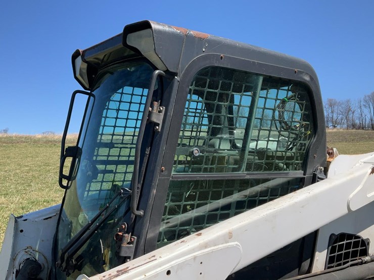 2013-bobcat-s630-image-24