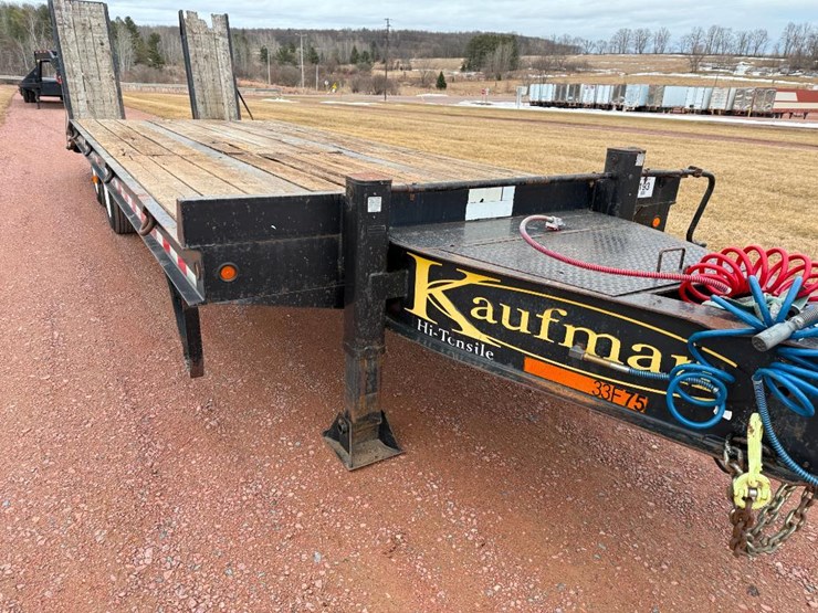 #193-•-lot-193-image-20