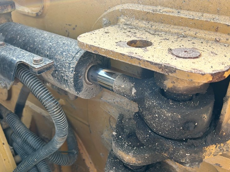 2015-caterpillar-d5k-image-18